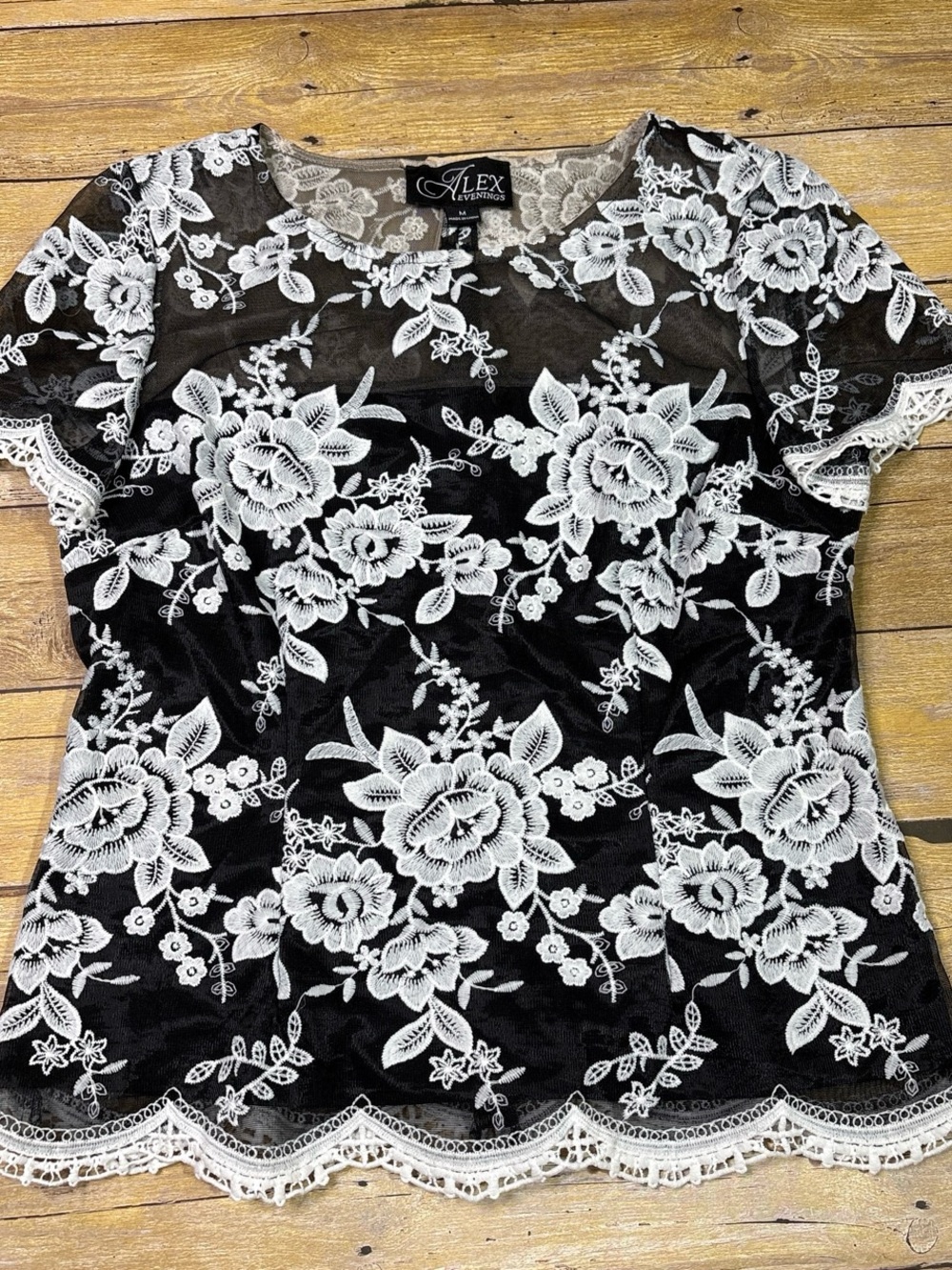 Alex Evenings Black Top with White Floral Lace Overlay - Picture 1 of 6